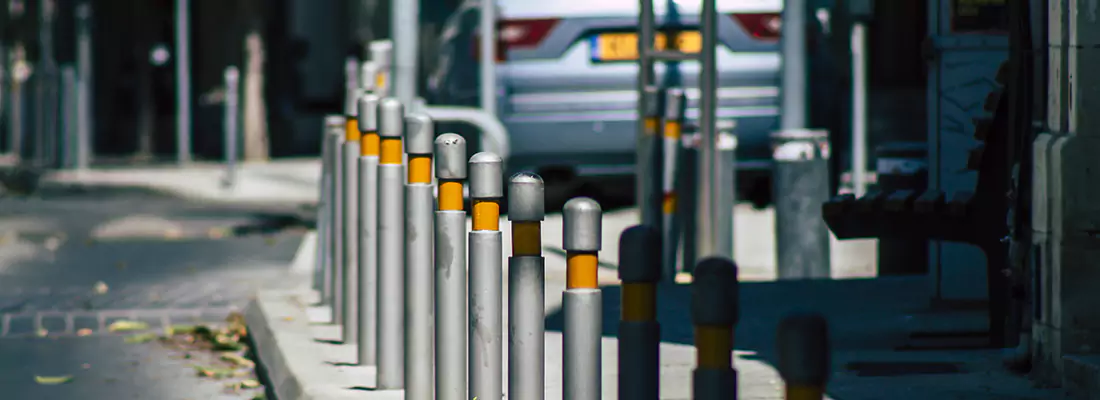 Safe and Convenient Retractable Barrier Column Systems for Properties in Levis, QC